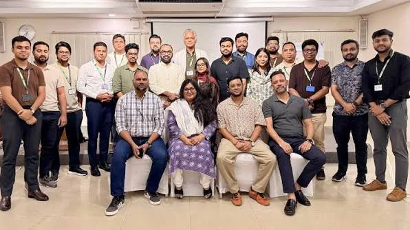 Workshop participants gathered for a group photograph